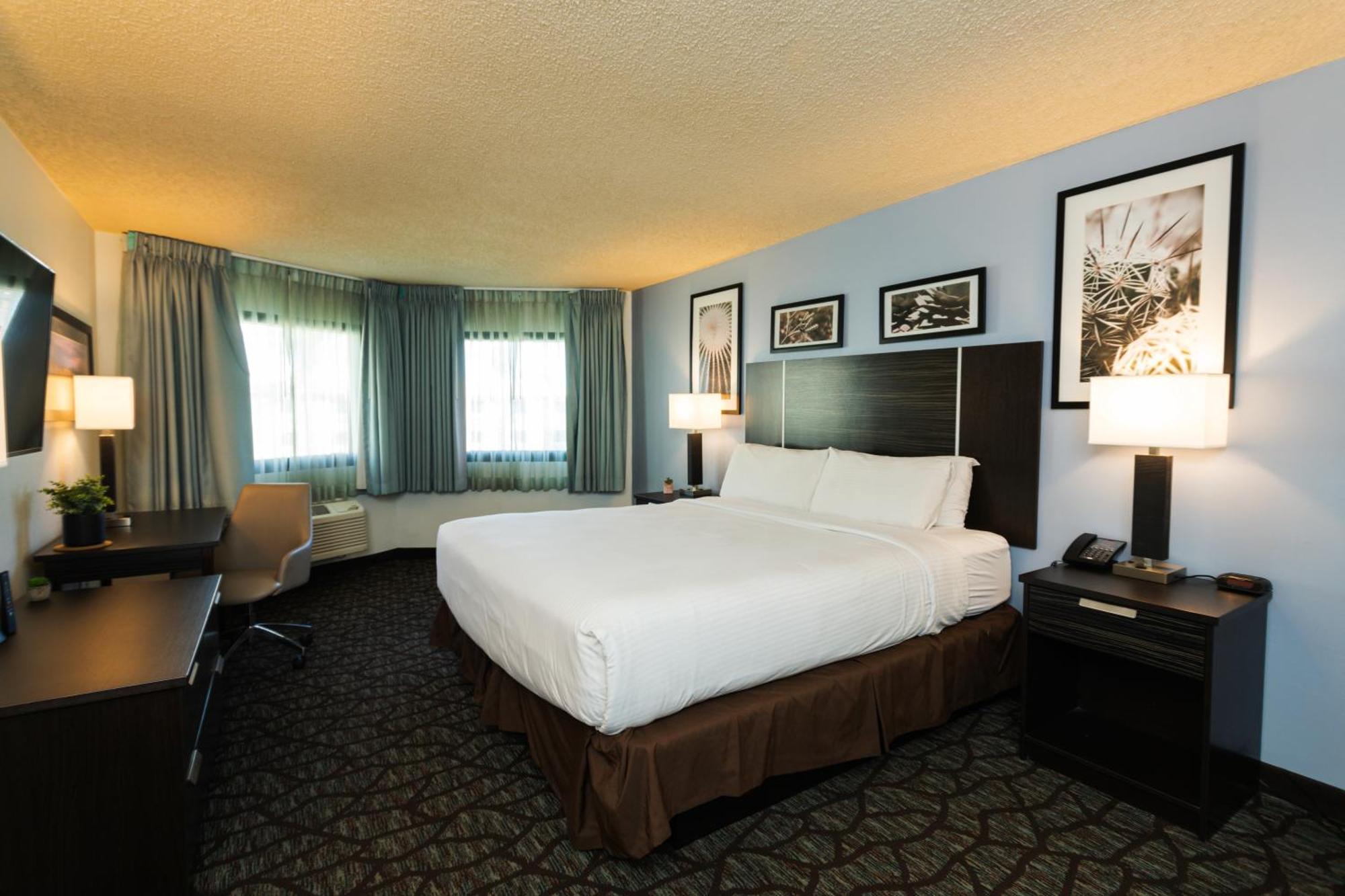 Hotel Silver Sevens & Casino 3*